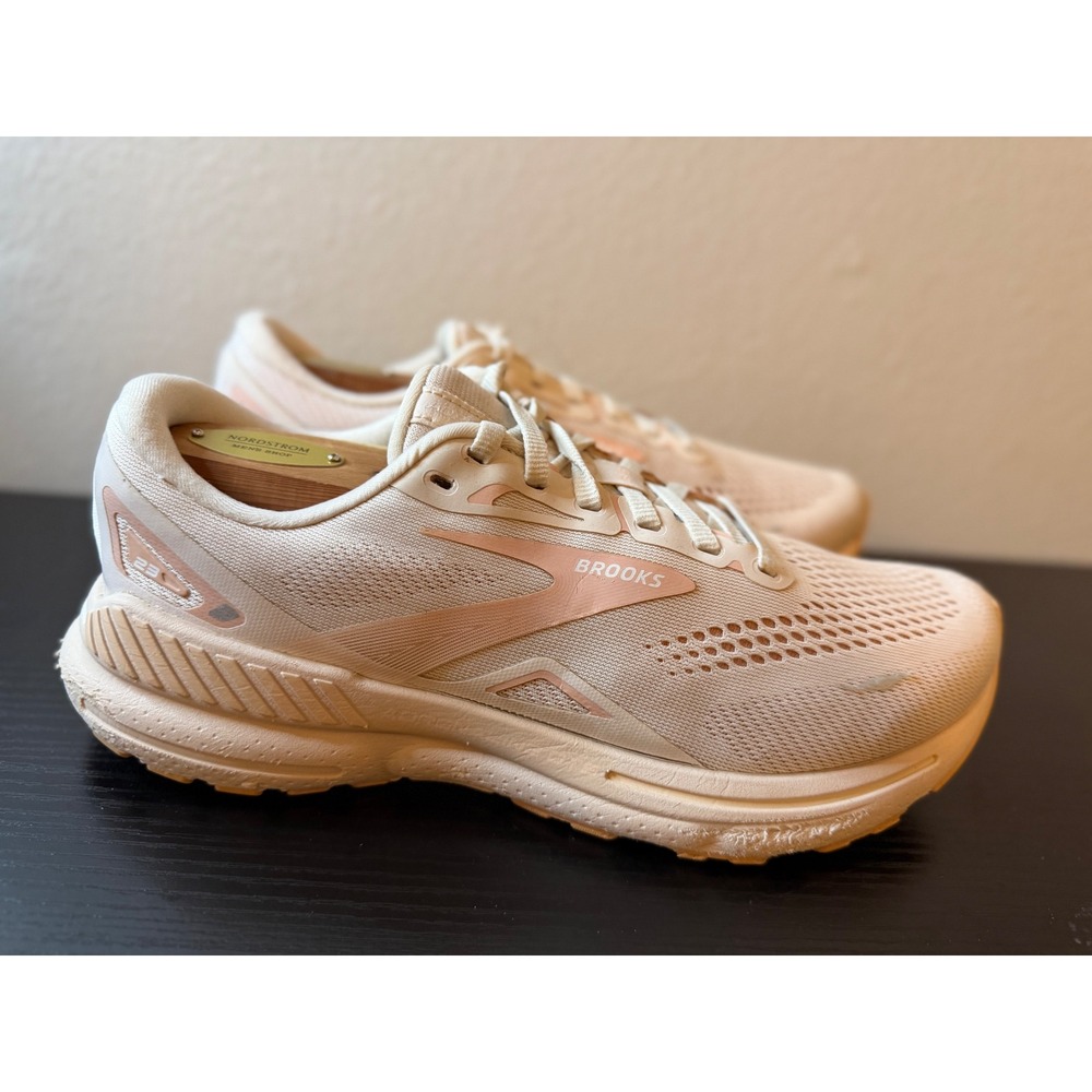 Brooks Adrenaline GTS 23 Womens Size 9 Running Shoes Cream Pink 1203811B259